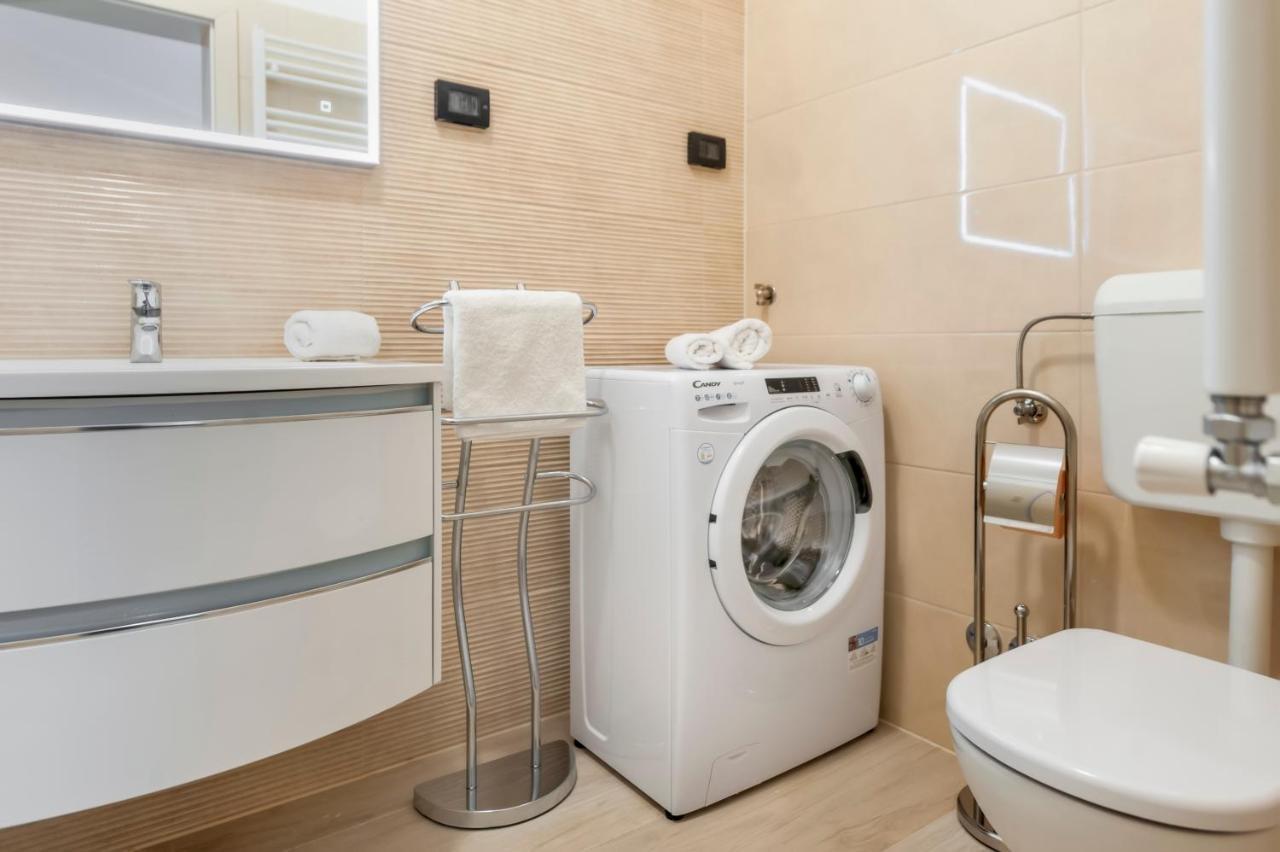 Comfort Apartments Karla 로비니 외부 사진