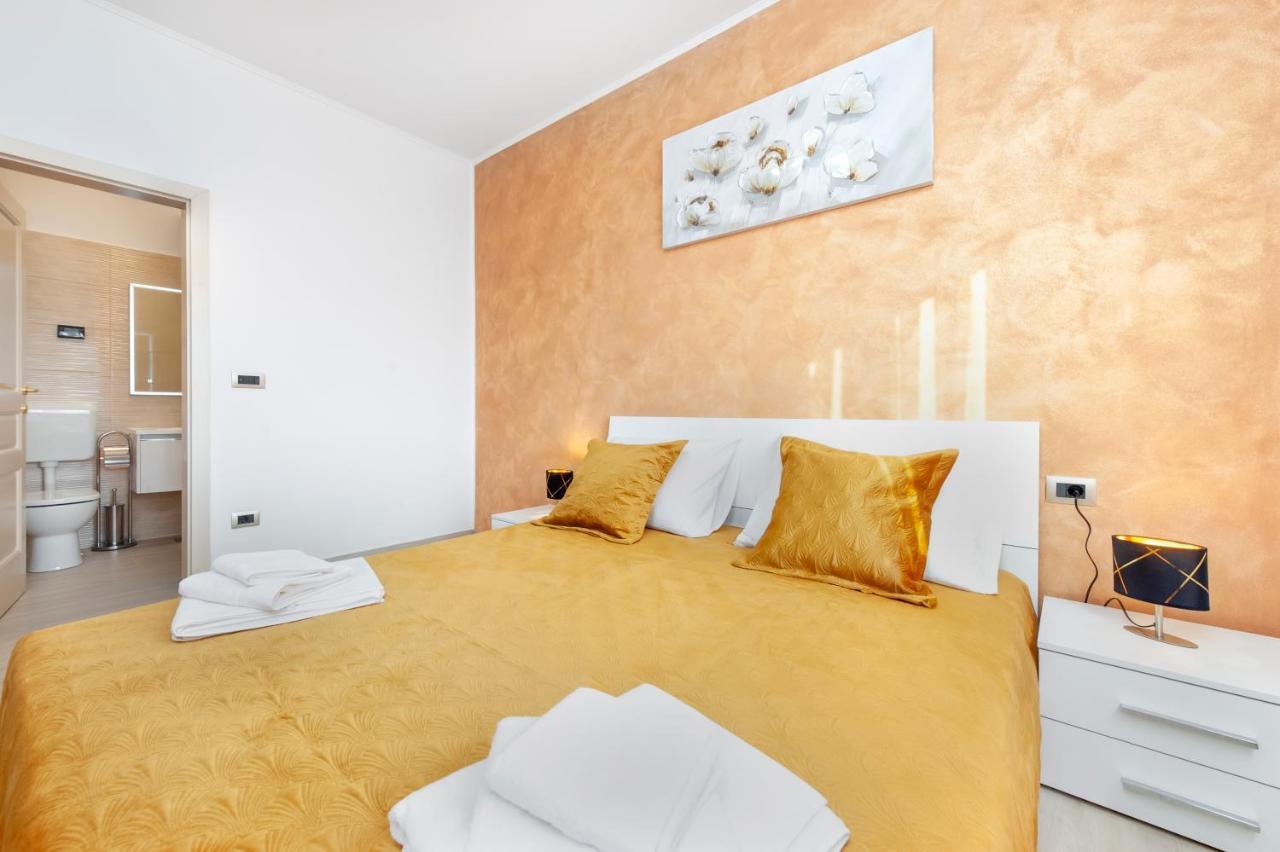 Comfort Apartments Karla 로비니 외부 사진